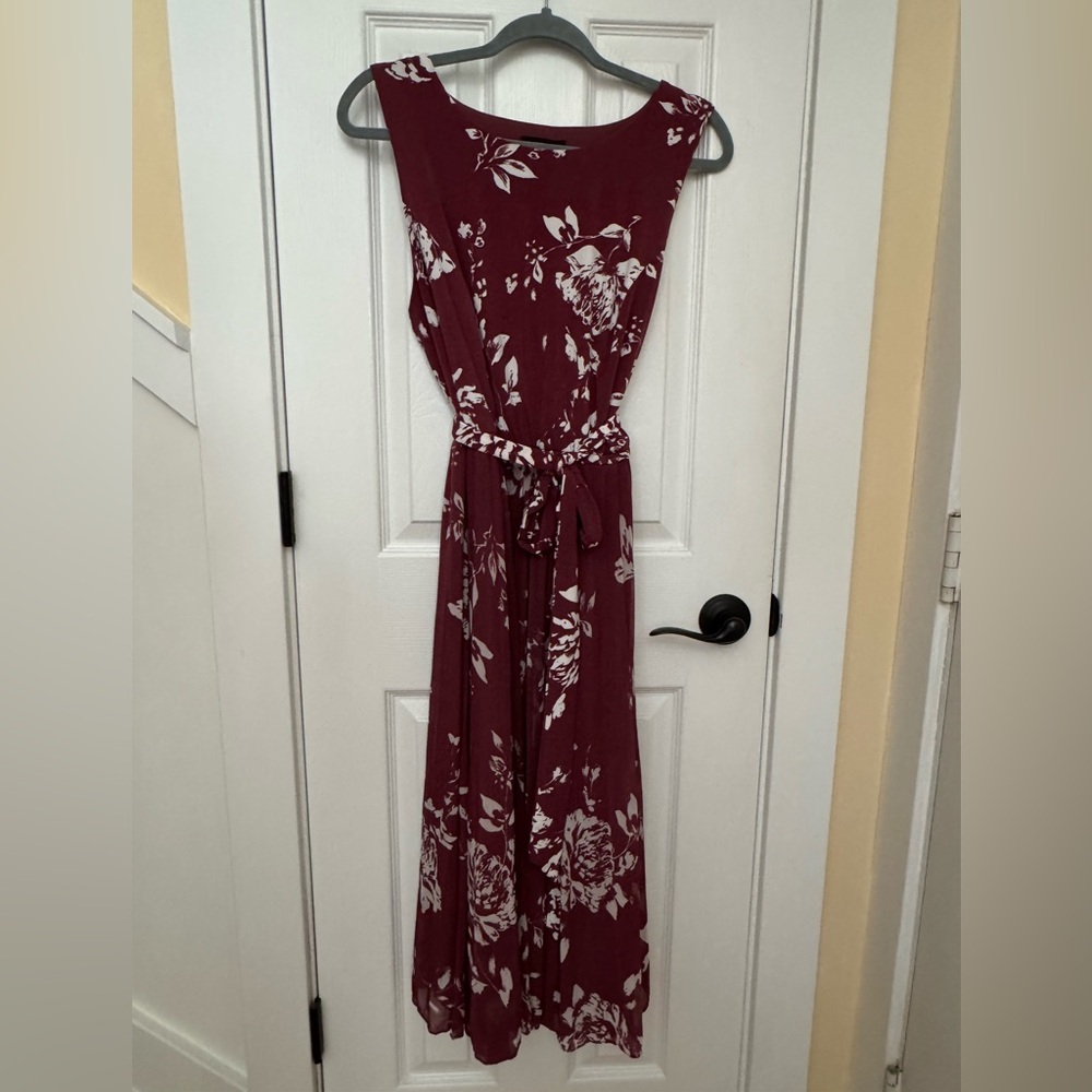 Lane Bryant Burgundy Floral Sleeveless Maxi Dress with Tie Waist